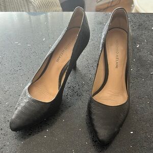 Antonio Melani Black Heels Classic Design